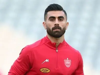 واکنش جالب سینا اسد‌‌ بیگی بعد از خط خوردن نام او از لیست پرسپولیس