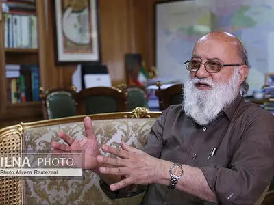 پرونده املاک "نجومی" نبود/ شورای شهر جای سیاست بازی نیست/ باید ساختمان‌سازی را رونق داد/  اداره و مدیریت شهر کاری کاملا تخصصی است