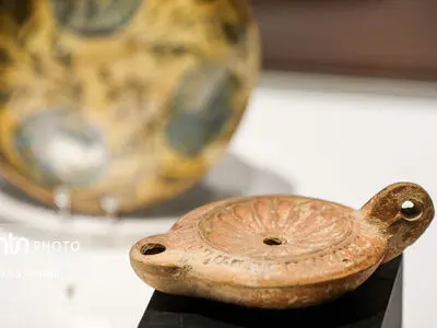 نمایش ۳۰ اثر استردادی از فرانسه و نقش برجسته ساسانی/ از ظرف ۴۵۰۰ساله دوره مفرغ تا سیر تحول سفالگری تیموریان