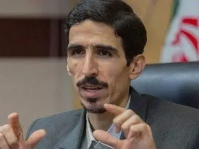 سهم ایران از بازار هزار و ۲۰۰ میلیارد دلاری کشورهای همسایه زیر  ۲ درصد است/ نیازمند دیپلماسی اقتصادی منطقه‌ای قوی هستیم/ اجرای درست طرح پترو پالایشگاه‌ها نقدینگی زیادی را جذب می‌کند