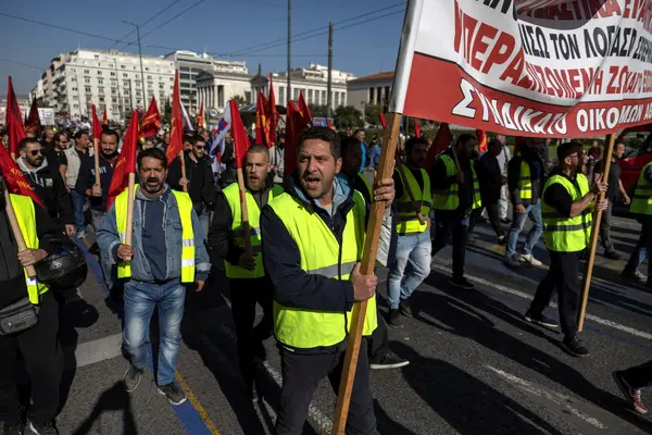 تدارک اعتصاب بزرگ کارگران یونان علیه سیاست‌های ریاضتی