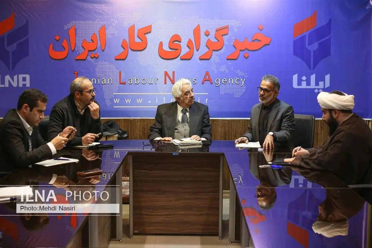 دغدغه‌ی «طبقه برنده» آرایش سگِ بازیگران سینماست/ راز غنا سلطه بر قدرت سرمایه‌ی سیاسی است/ احمدی‌نژاد دولت را داروغه‌ی ناتینگهام می‌دانست/ دولت آقای خاتمی بهترین دولت برای کارگران بود/ با کاوش در احوال پولداران راز فقر را بازمی‌کنم