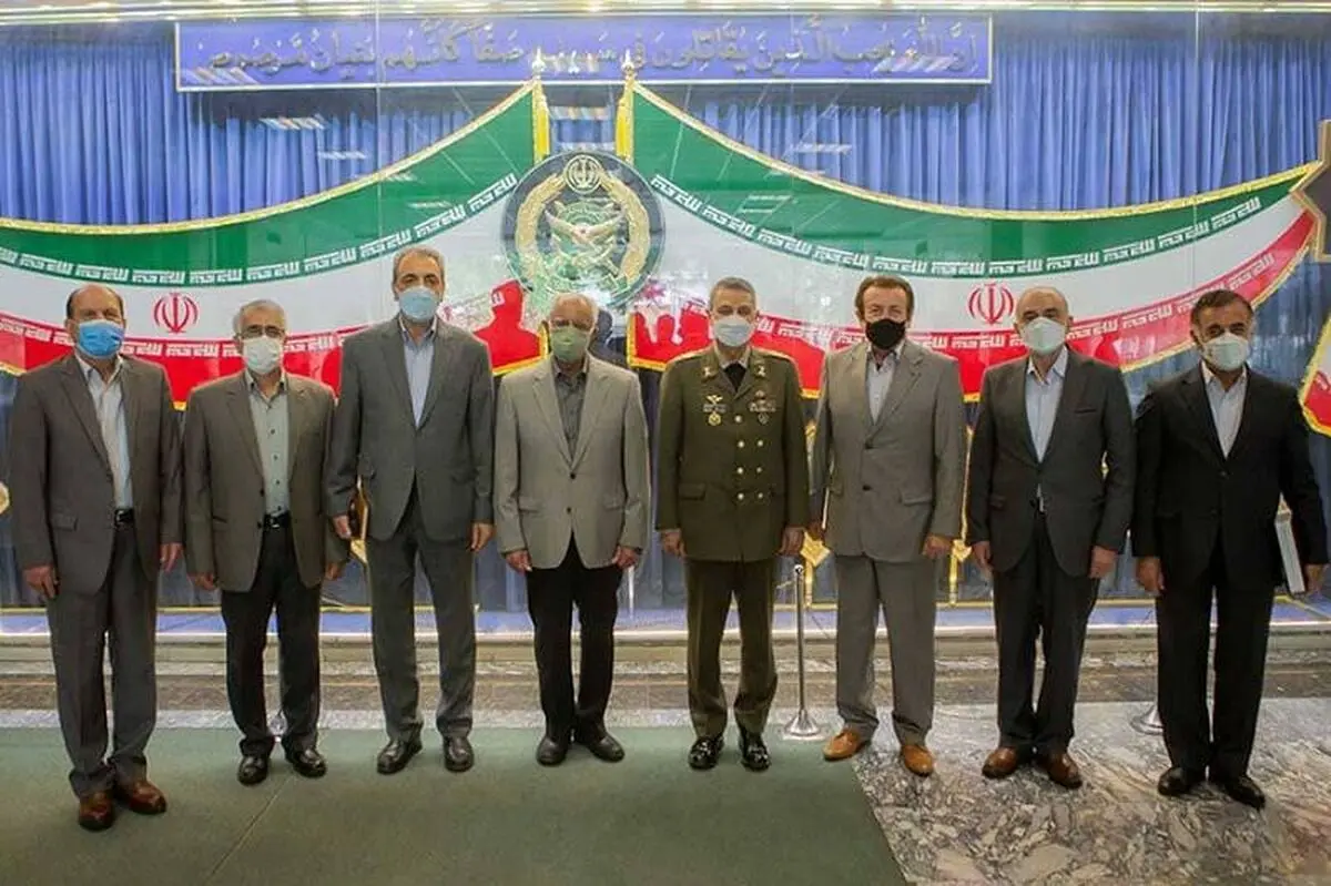پیشکسوتان آزادسازی خرمشهر نشان فداکاری دریافت کردند