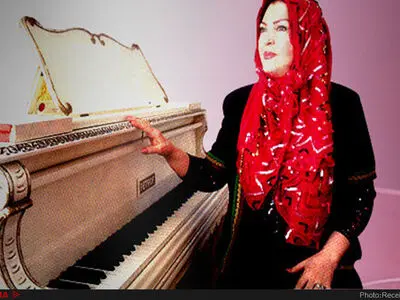 یک خواننده زن: هرچه می‌خوانم برای ۴۰ سال پیش است  