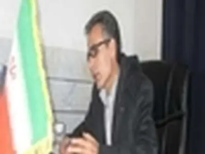کارخانه شیشه لرستان دانشجو می پذیرد و استخدامشان می کند