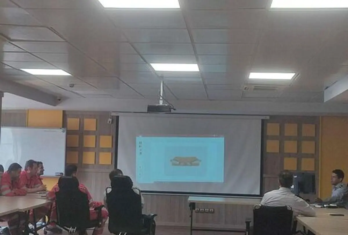 ارتقای توان نیروهای عملیاتی آتش‌نشانی کرج با برگزاری کارگاه تخصصی امداد و نجات آسانسور