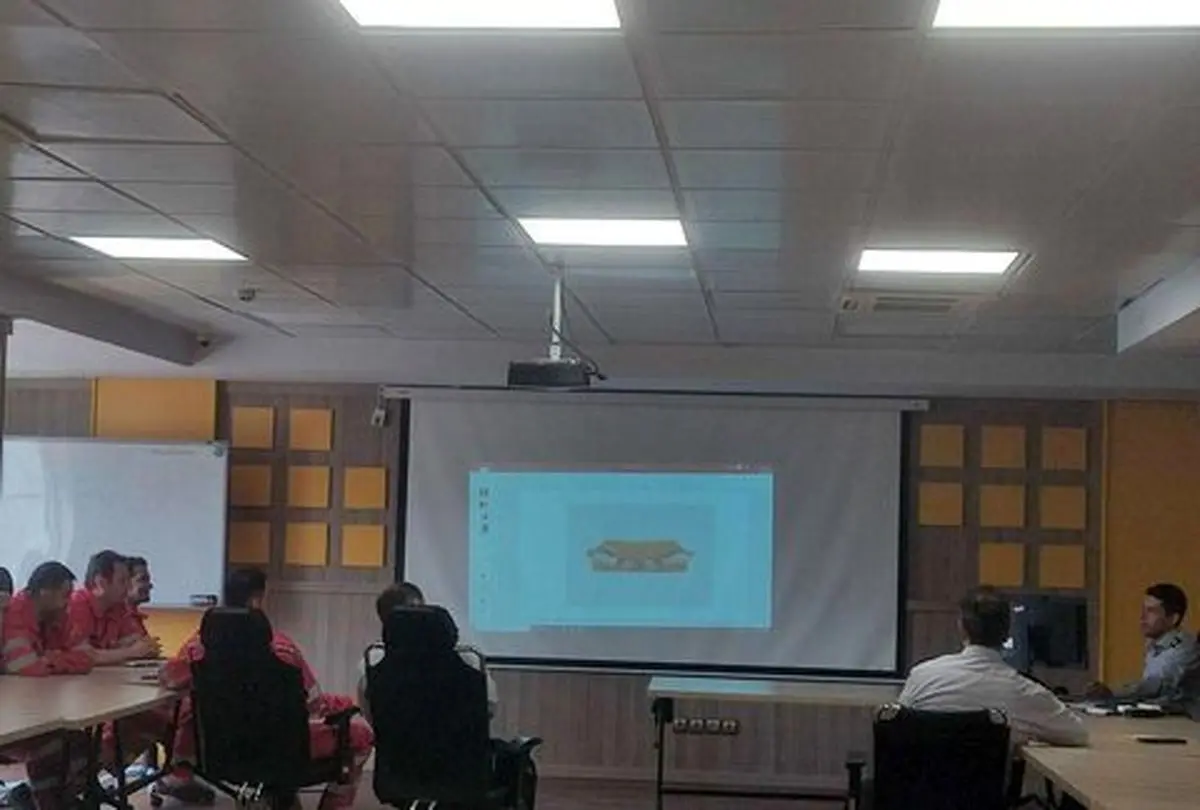 ارتقای توان نیروهای عملیاتی آتش‌نشانی کرج با برگزاری کارگاه تخصصی امداد و نجات آسانسور