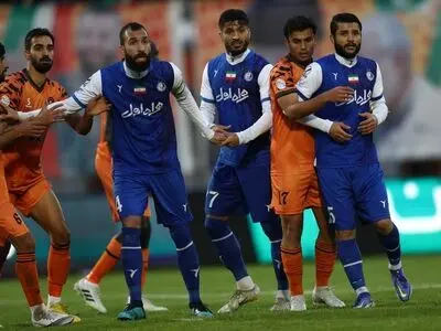 مس کرمان ۲ - استقلال ۳ / بازگشت به جمع مدعیان در شب اخراج ساپینتو