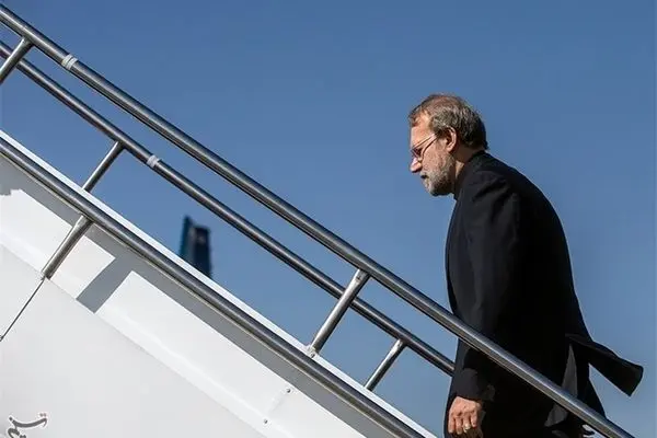 الميادين: زيارة لاريجاني لباكستان تمهد لتحالف استراتيجي بين طهران وإسلام آباد