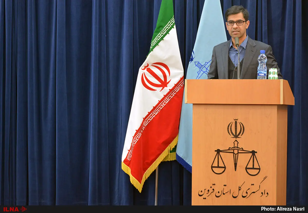 در دو رکنی کردن جرایم اقتصادی عقب هستیم/ قانون تجارت نیاز به اصلاح دارد
