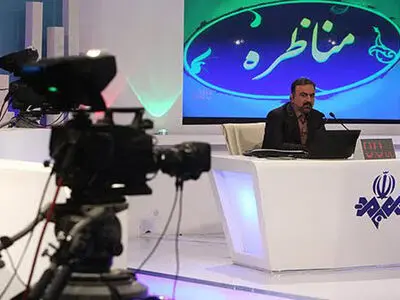 اولیا علی بیگی و اکبر شوکت امشب میهمان «مناظره» می‌شوند 