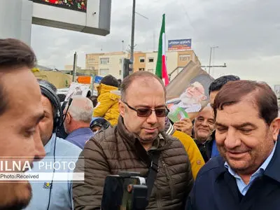 حضور مشاور و دستیار رهبری در راهپیمایی ۲۲ بهمن