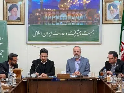 شورای شهر باید به جایگاه واقعی خود بازگردد/اعتراض مسالمت‌آمیز حق مردم است