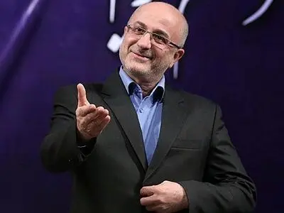 قیمت آثار در حراج تهران حبابی بالا نمی‌رفت/راه‌اندازی آرت‌‌فر تهران زیرساخت هنر را تقویت می‌کند
