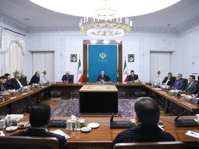 تحقق دولت الکترونیک به گونه‌ای باشد که در صورت بروز حملات سایبری، کل سیستم کشور دچار اختلال نشود 