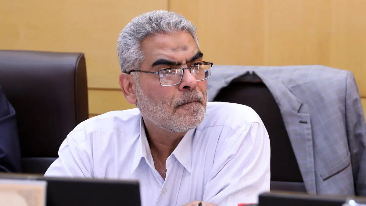افزایش قیمت مرغ را نمیتوان با کالا برگ تامین کنیم