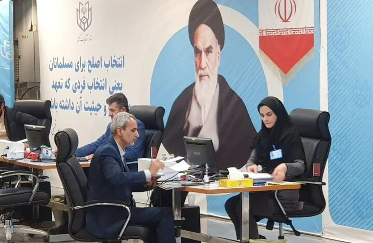 عباس مقتدایی برای کاندیداتوری در انتخابات ریاست جمهوری ثبت‌نام کرد 