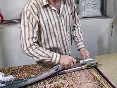 کارگاه پرداخت فرش در شهر قم