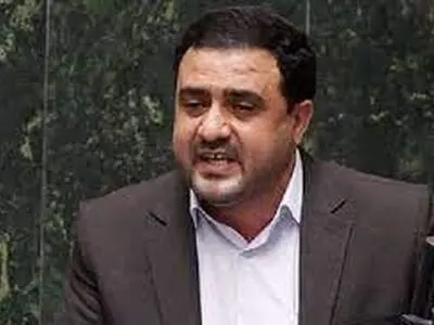 وام‌‌های خرد به مردم از طرف بانک‌ها به دلیل بخشنامه اخیر بانک مرکزی پرداخت نمی‌شود