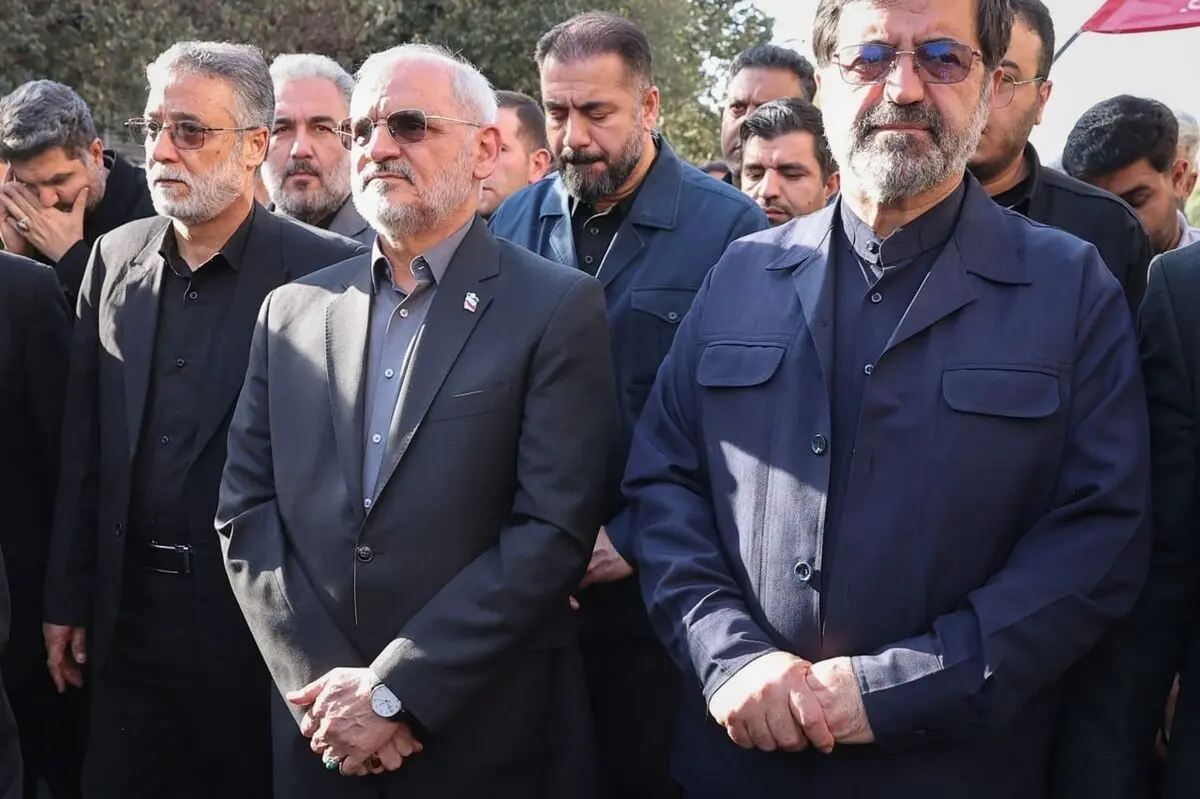 حضور رئیس دفتر رئیس‌جمهور در مراسم تشییع پیکر پدر شهید امیر سپهبد موسوی

