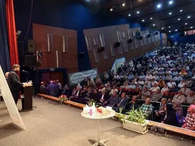 همیشه سعی کردیم که از نظرات کانون‌های بازنشستگی استفاده کنیم