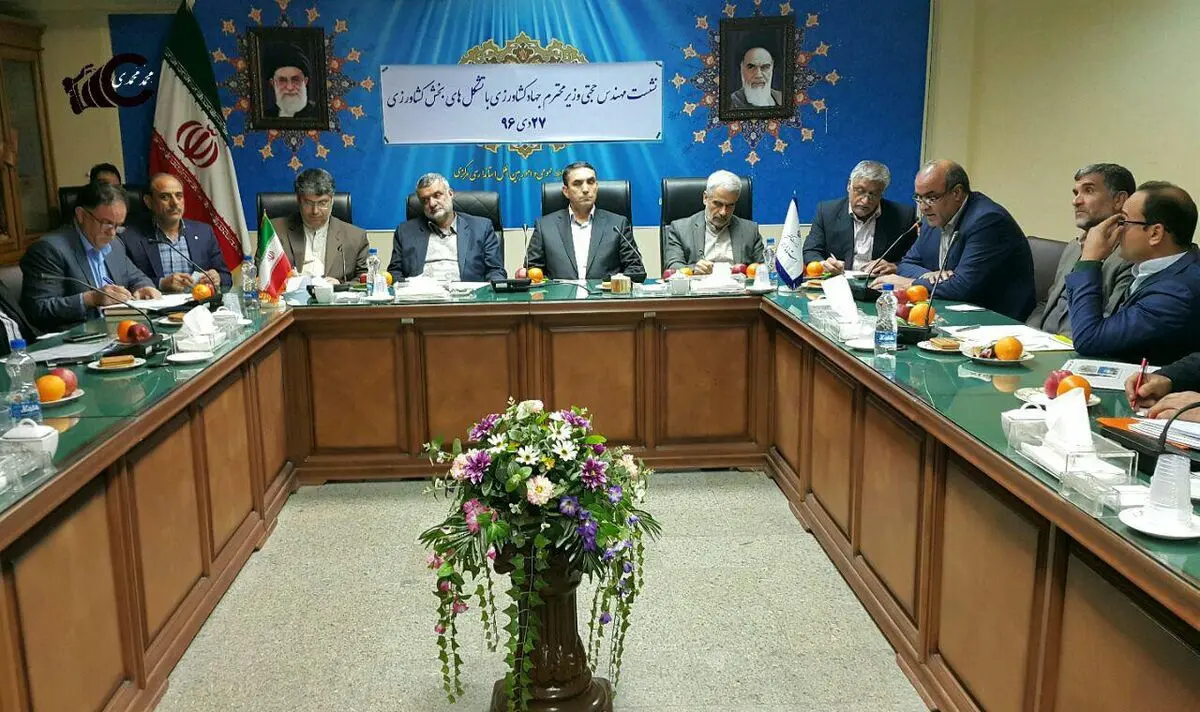 وزیر جهادکشاورزی وارد اراک شد 