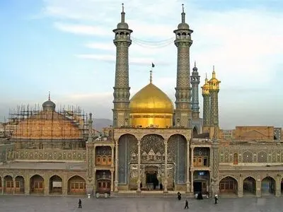 هفته آینده تمام زائران خارجی از قم خارج می‌شوند/ ۹۵ درصد تاسیسات گردشگری قم تعطیل هستند/ فعالیت در نوروز منوط به مصوبات ستاد ملی کروناست