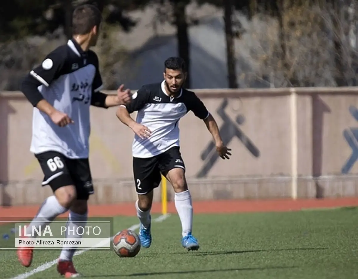 شاگردان دایی و مرفاوی با تساوی در نیمه اول به رختکن رفتند