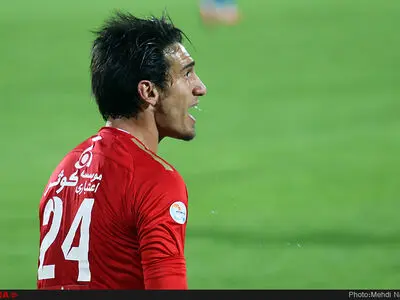 استقلال یخسر امام تراکتورسازی بعد احد عشر اسبوعا