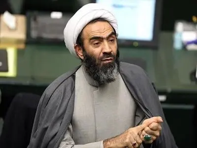 ایران بهشت برخی پزشکان شده است/ تعرفه‌های پایین توجیهی برای دریافت زیرمیزی نیست