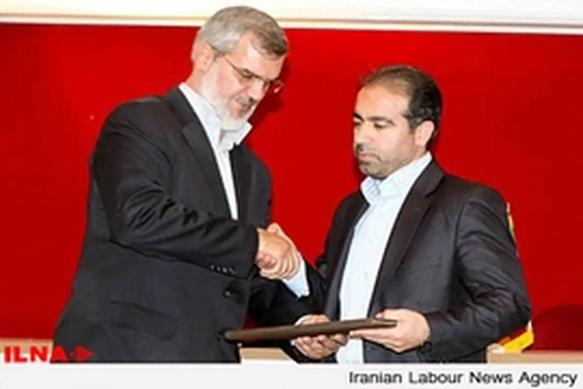 زارع: رویانیان بیش از حد به اطرافیانش اعتماد کرد