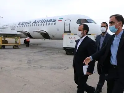 وزیر امور اقتصاد و دارایی وارد خوزستان شد