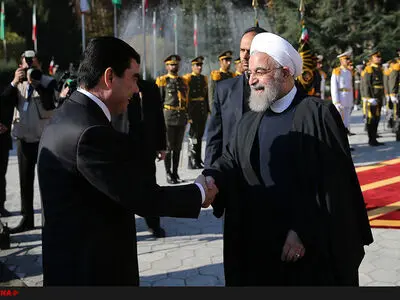 روحانی از رییس‌ جمهوری ترکمنستان استقبال رسمی کرد