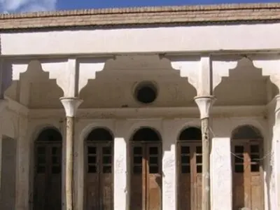 نامناسب بودن سالن های برخی از مراکز تجمیعی واکسیناسیون در فصل سرما/ ضرورت ایجاد مطالبه مردمی "بله به واکسن" در کشور 