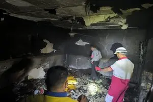 ادامه‌ی عملیات مهار آتش در پتروشیمی امیرکبیر