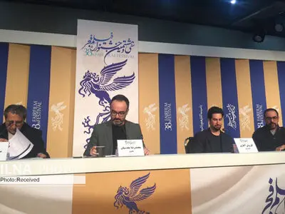 تعدد تهیه‌کنندگان به پختگی اثر کمک می‌کند/ در آمریکا به هنرمندان ایرانی بها داده نمی‌شود