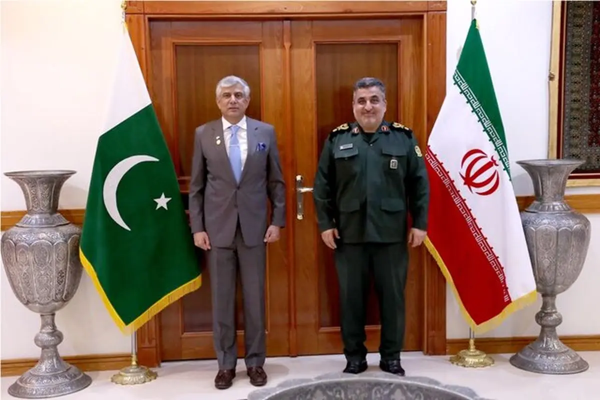 همکاری‌ ایران و پاکستان عرصه را بر گروه‌های تکفیری و تروریستی تنگ می کند