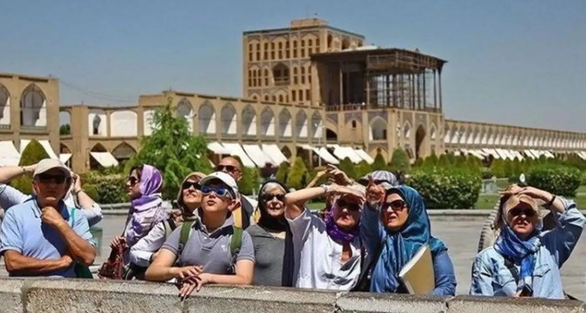 دولت فقط یک ماه گردشگری را به بخش خصوصی واگذار کند/ بیش از ۷۵ درصد دفاتر خدمات مسافرتی وجود خارجی ندارند