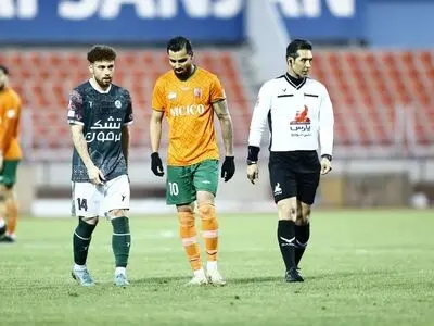 برگزاری سمینار دانش افزایی نیم فصل داوران و کمک داوران لیگ برتر فوتبال