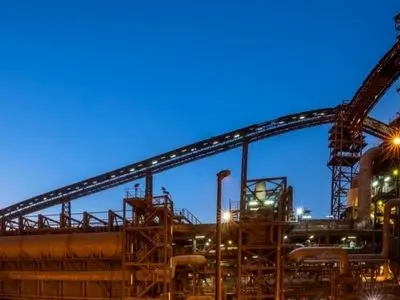 تصمیمی علیه اقتصاد کشور