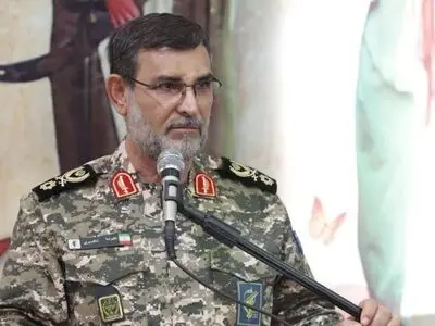  ناو شهید باقری در مواقع ضروری به تامین خطوط کشتی‌رانی اقتصادی کشور کمک می‌کند