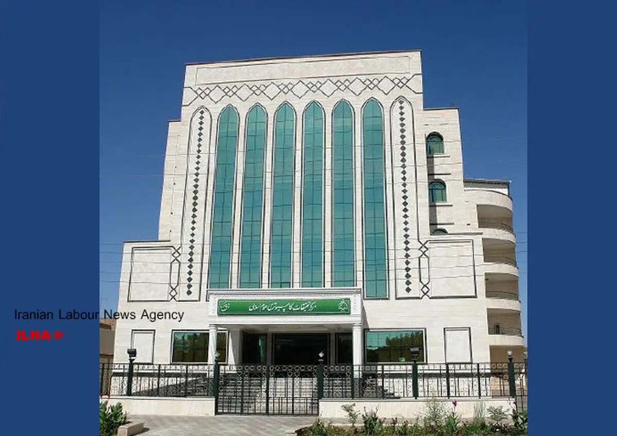بازدید وزیر ارتباطات از مرکز تحقیقات کامپیوتری علوم اسلامی قم