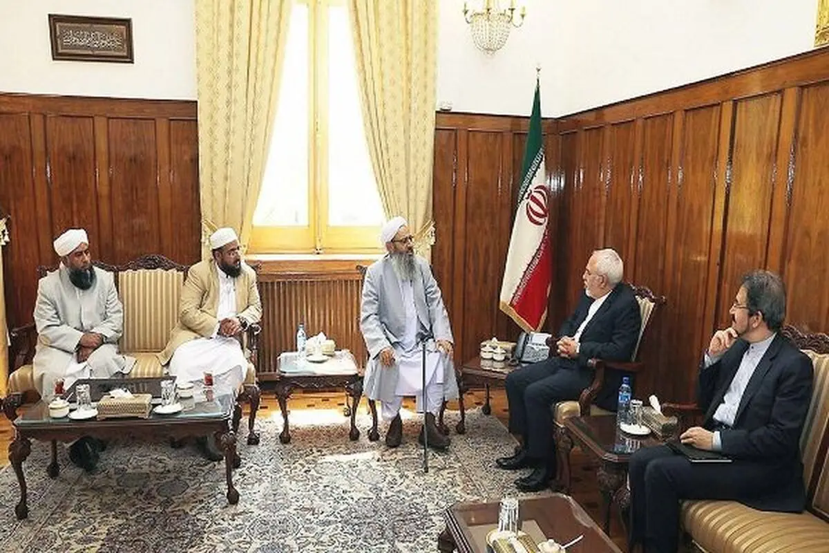 «مولوی عبدالحمید» با «ظریف» دیدار و گفت‌وگو کرد