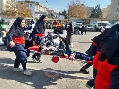 آموزش مواجهه با زلزله در 800 واحد آموزشی قزوین برگزار شد
