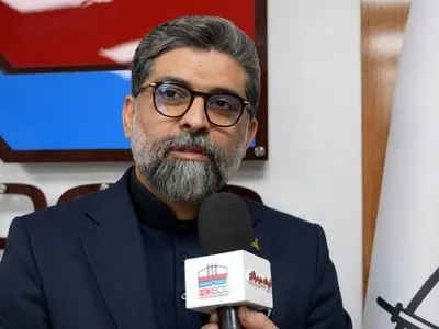 فولاد هرمزگان یک مجموعه کاملا فنی و حرفه‌ای در سطوح مختلف است