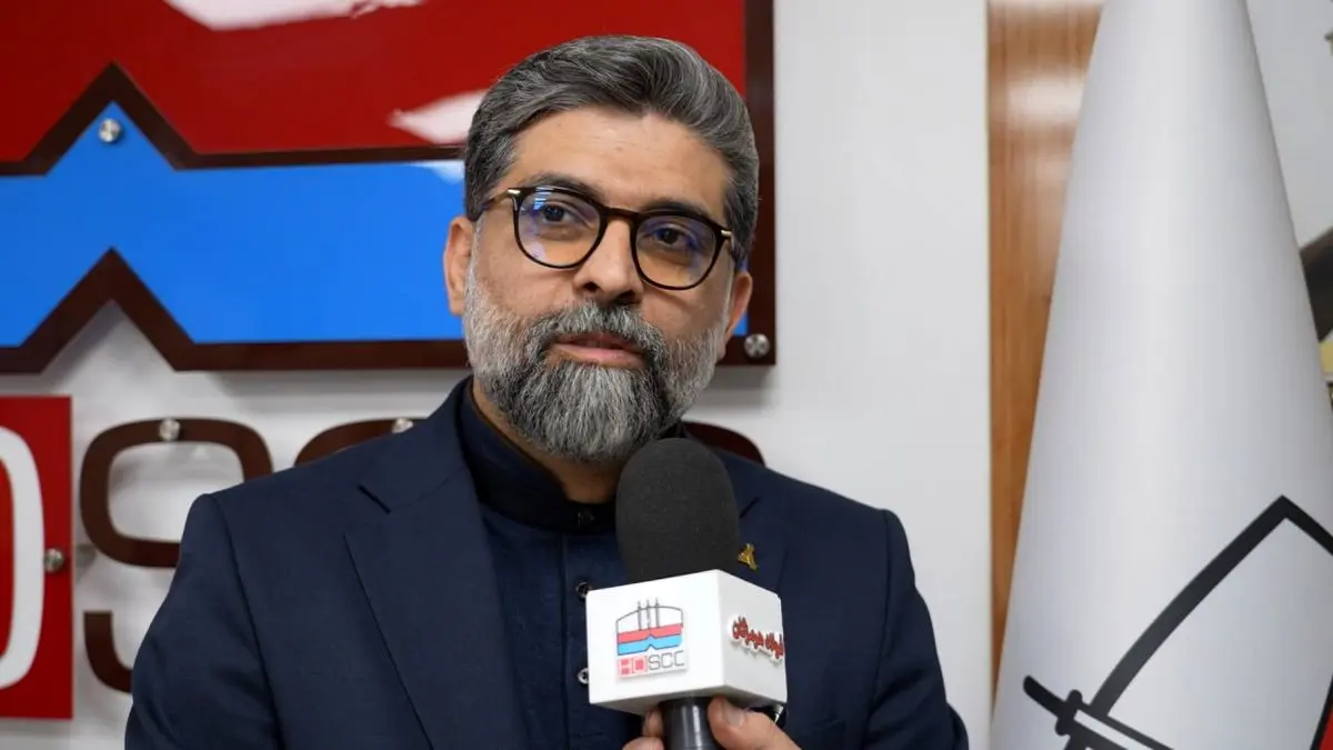 فولاد هرمزگان یک مجموعه کاملا فنی و حرفه‌ای در سطوح مختلف است