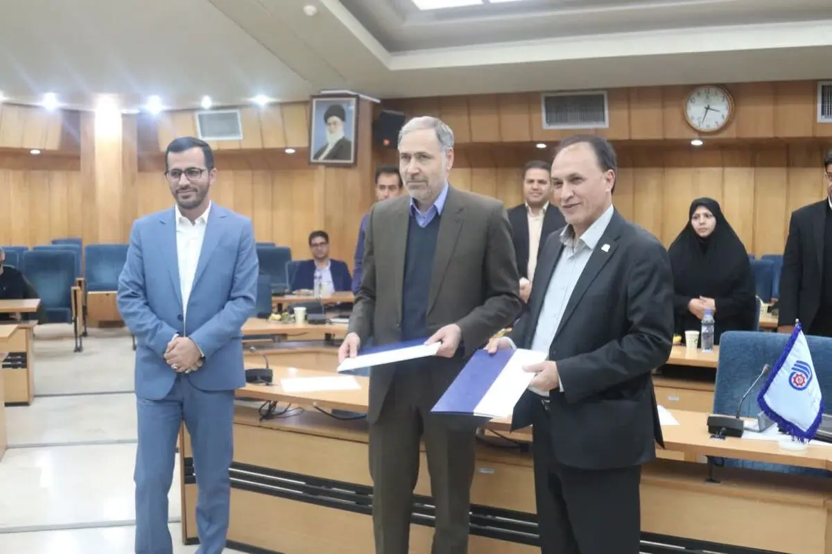 انعقاد تفاهمنامه همکاری دانشگاه شیراز و اداره‌کل آموزش فنی و حرفه‌ای فارس