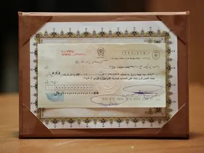 بیمه البرز علی الحساب صد میلیارد ریال خسارت به هلدینگ گلرنگ پرداخت کرد