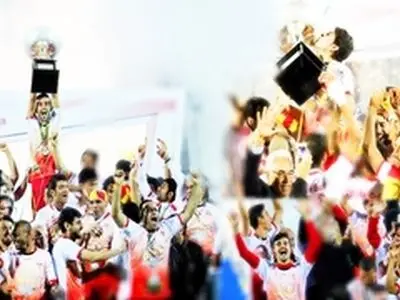 فولاد ۱۲ هفته صدرنشینی را با قهرمانی کامل کرد / آسیایی شدن پرسپولیس، سقوط استقلال