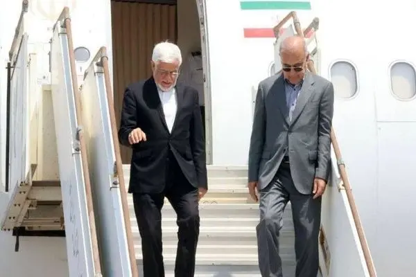 معاون اول رییس جمهور وارد بندرعباس شد